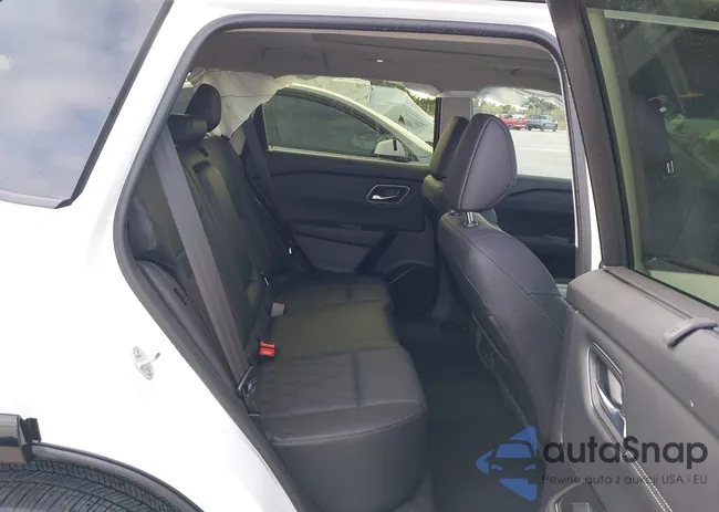 JN8BT3DD9TW301757: 44164430