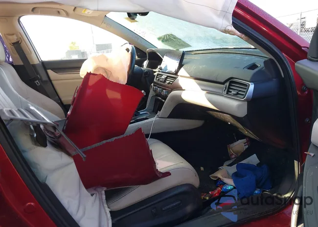 1HGCV1F68JA084419: 44165569