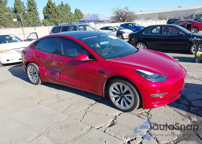 5YJ3E1EB5NF131478: 44165651