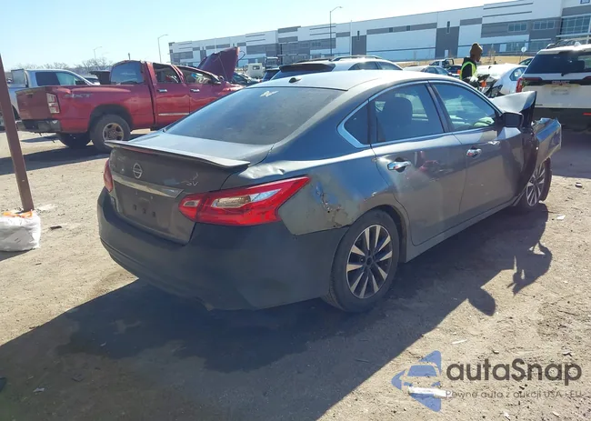 1N4AL3AP1GC282401: 44165681