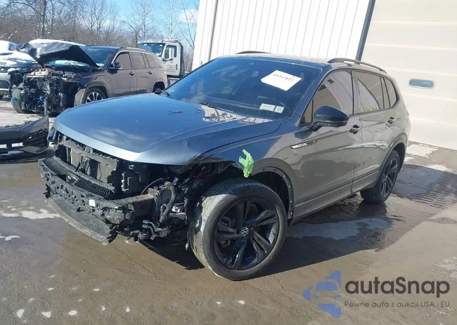 3VV8B7AX3PM135998: 44165872