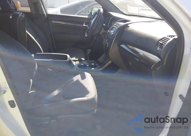 5XYKT3A65CG213755: 44165873