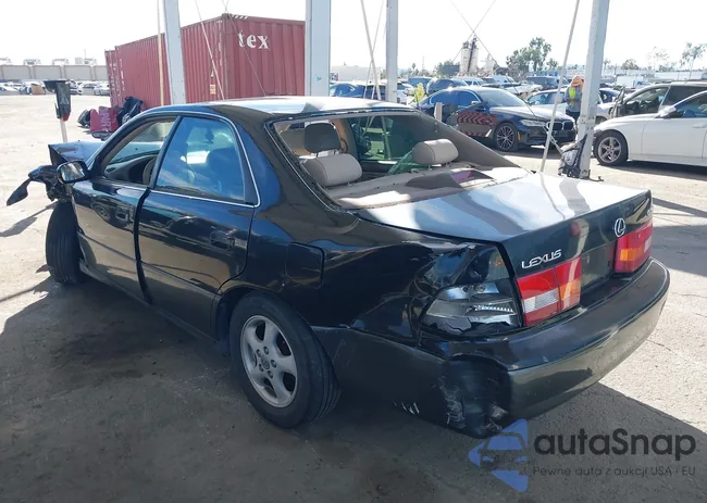 JT8BF28G8X0221861: 44165875