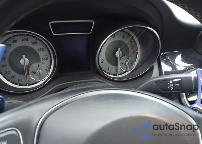 WDDSJ4EB4FN218421: 44165966