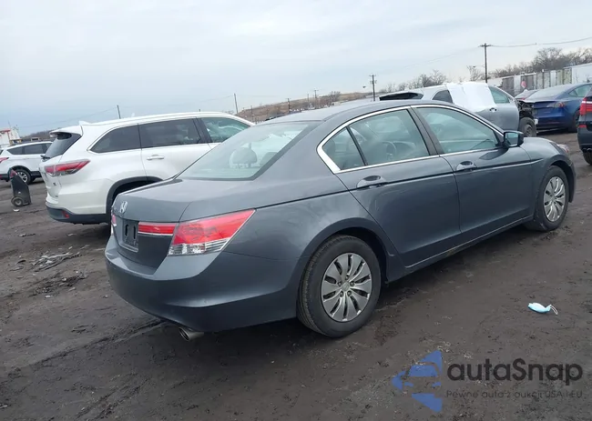 1HGCP2F30BA053799: 44165988