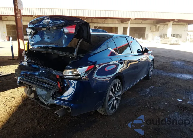 1N4BL4CV9NN332453: 44166018