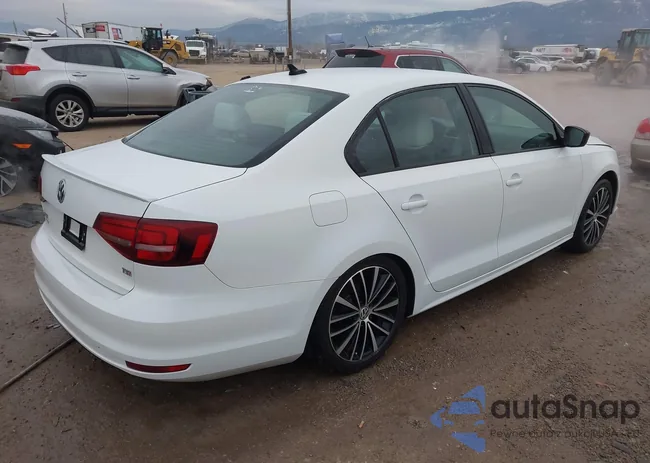 3VWD17AJ2GM236586: 44165123