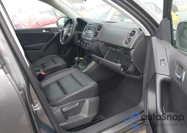 WVGAV7AX8CW086343: 44165131