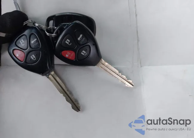 4T1BF3EK7BU685544: 44165237