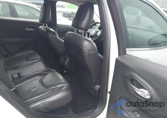 1C4PJLDB4GW157935: 44165241