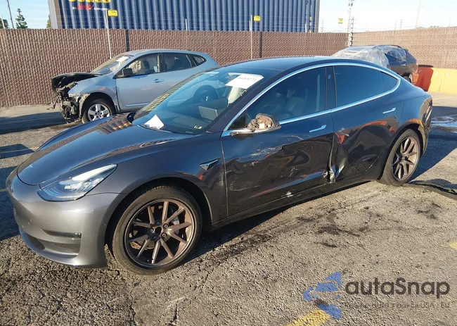 5YJ3E1EA8JF102087: 44165273