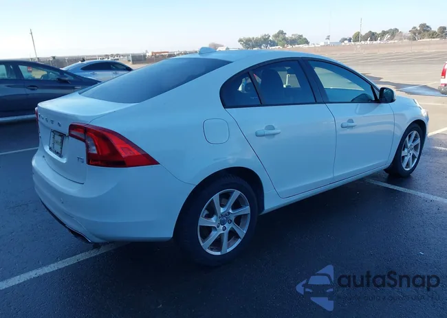 YV1612FS3E1284246: 44165315