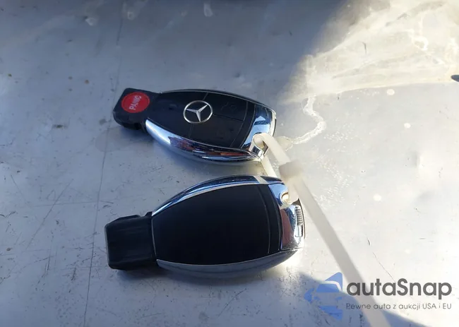 WDDGF54X98F142380: 44165326