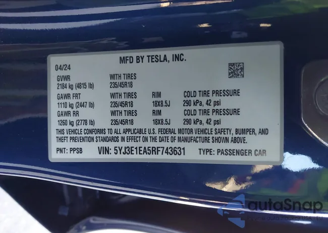 5YJ3E1EA5RF743631: 44165417