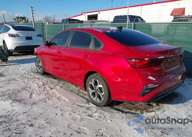 3KPF24AD6ME355085: 44166511