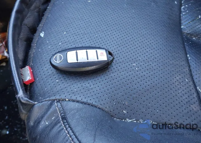 3N1AB7AP0EY226378: 44166540