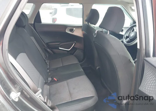 KNDJ23AU6M7780696: 44166560