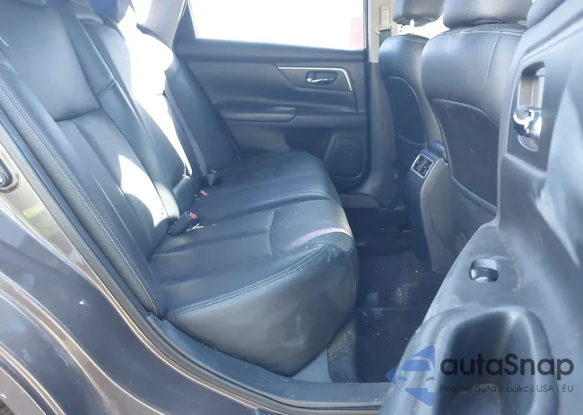 1N4AL3AP5HC235275: 44166563