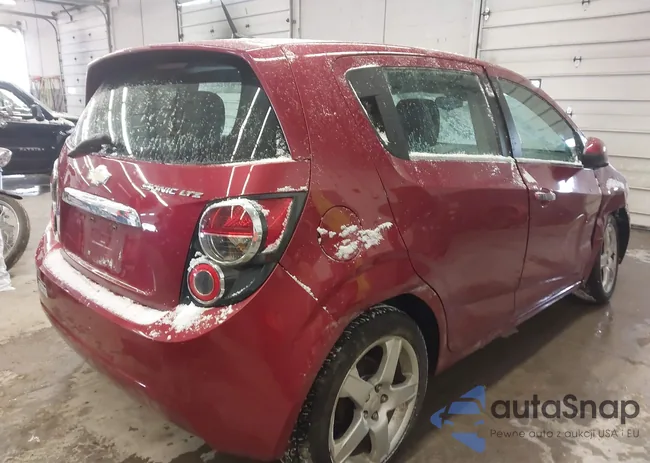 1G1JE6SG3D4128906: 44166749