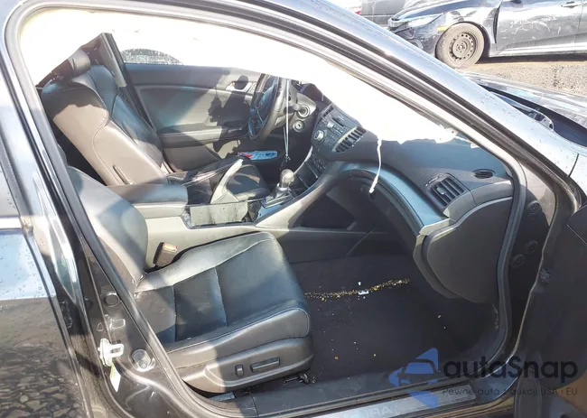 JH4CU2F65BC006434: 44166757