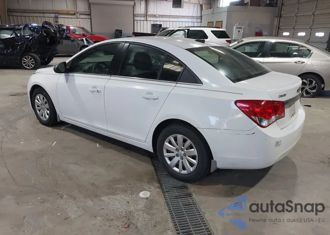 1G1PC5SH4B7291904: 44166913