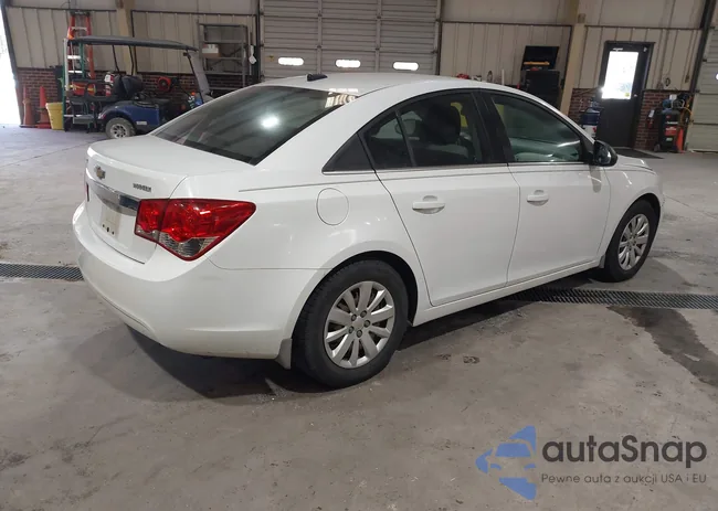 1G1PC5SH4B7291904: 44166913