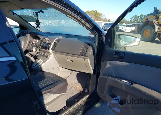 3N1AB61E18L637251: 44166109