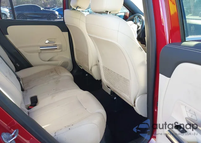 W1N4N4GB2MJ205068: 44166114