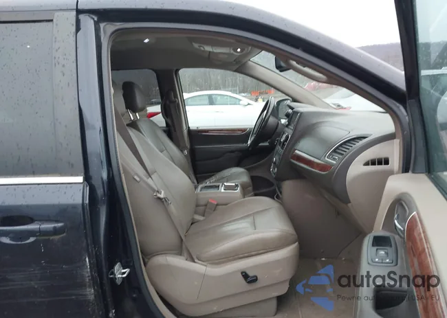 2A4RR8DG6BR749536: 44166158