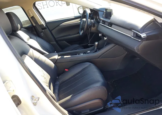 JM1GL1WYXL1517295: 44166229