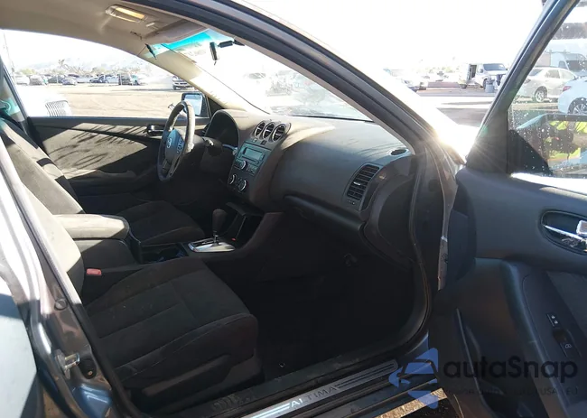 1N4AL2AP9BN447635: 44166247