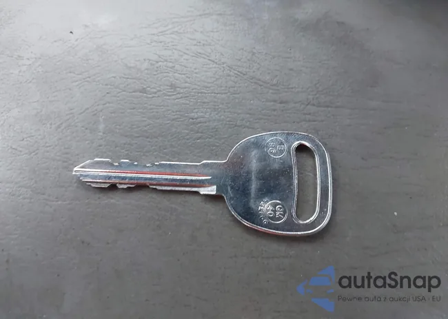 2G1WH52KX49331560: 44166278