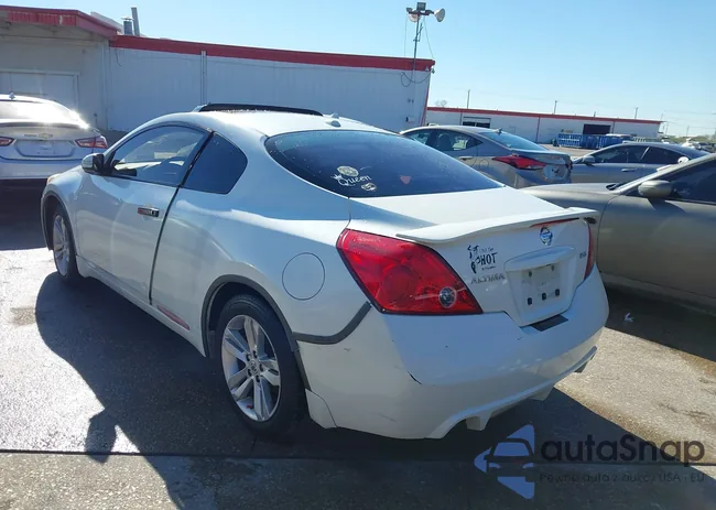 1N4AL2EP9DC145027: 44166284