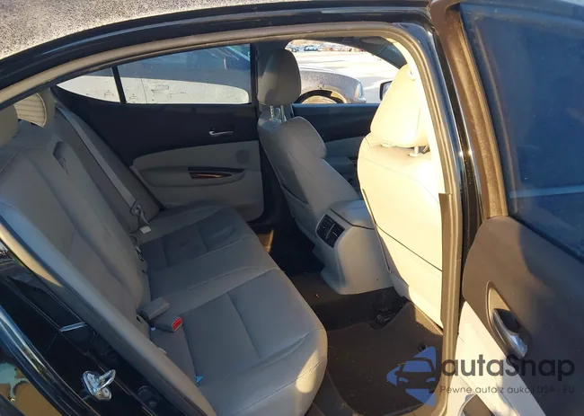 19UUB2F59GA008131: 44166345