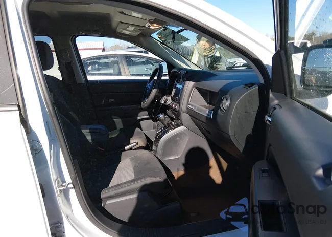 1C4NJCBA2ED881746: 44166404