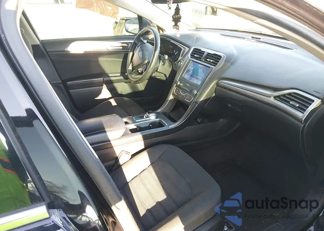 3FA6P0T94LR190685: 44167523