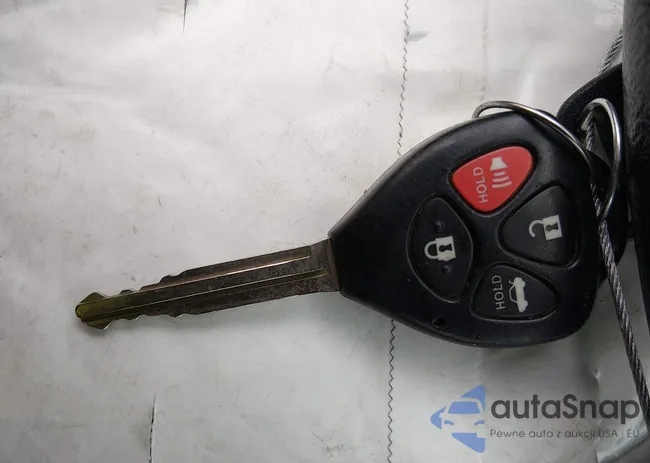 2T1BU4EE2CC802262: 44167575