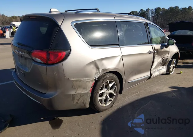 2C4RC1EG2JR116785: 44167610