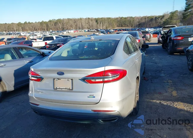 3FA6P0T97KR236685: 44167614