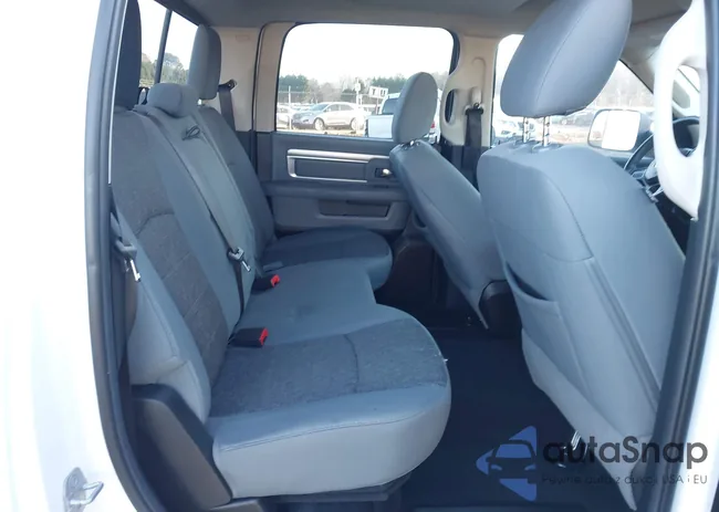 1C6RR6LT7EF332809: 44167617