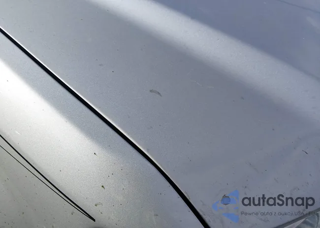 1FMCU93158KB75818: 44167670