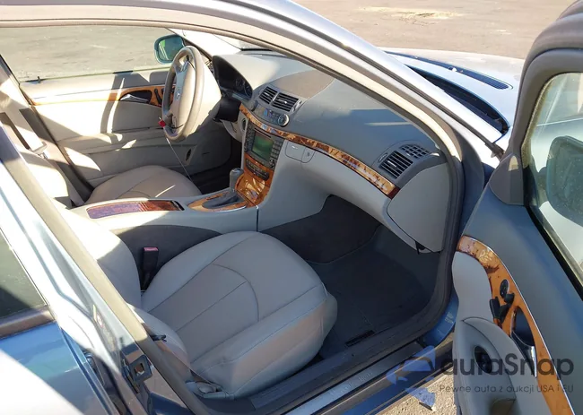 WDBUF87X37X219908: 44167683