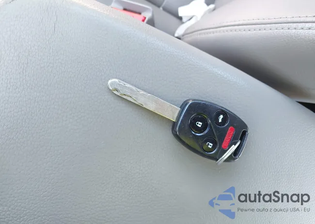 2HGFB2F98CH543961: 44167695