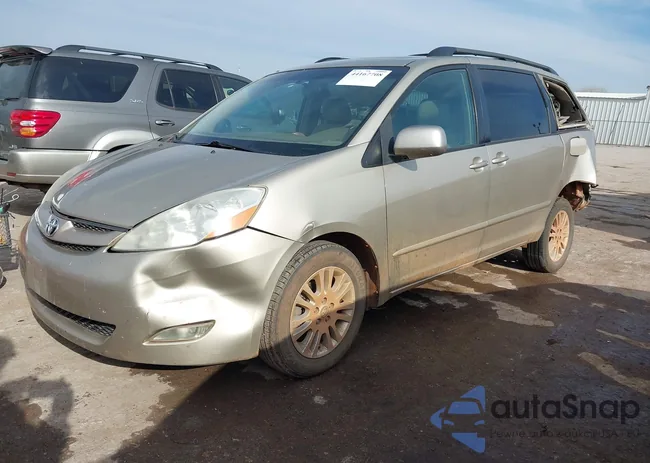 5TDZK22C38S199378: 44167708