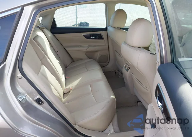 1N4AL3AP3DN549358: 44167786