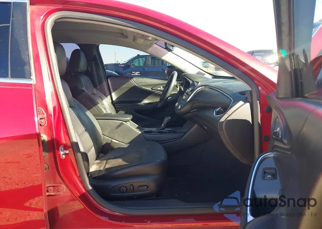 1G1ZE5ST1GF323003: 44167793