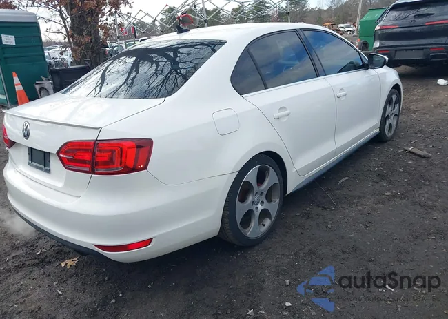 3VW4T7AJ7DM443707: 44167846