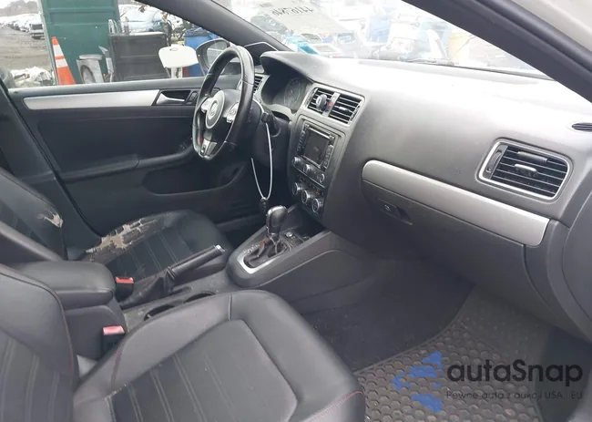 3VW4T7AJ7DM443707: 44167846