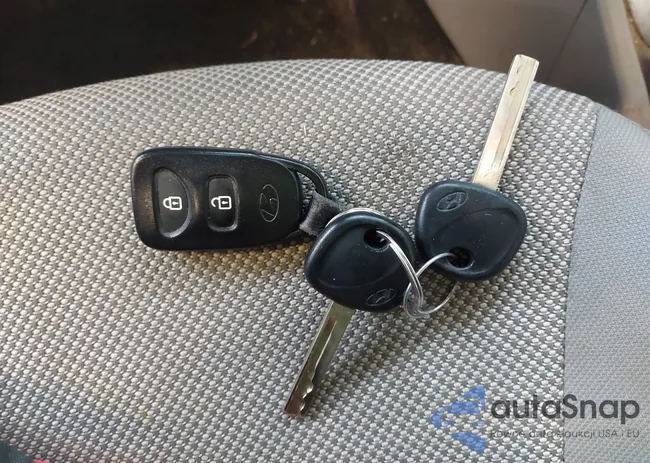 KMHCT5AE2CU012932: 44167870