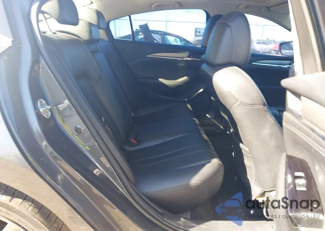 JM1GL1VM4M16O83O5: 44167879